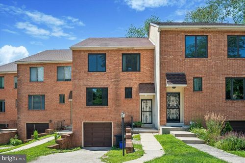 9004 Ayrdale Cres, PHILADELPHIA, PA, 19128-1047 | Card Image