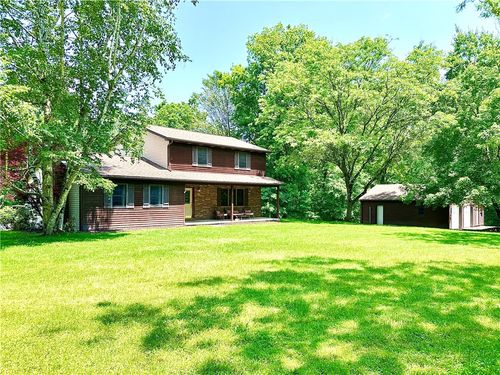 752 Covered Bridge Rd, Volant, PA, 16156-3108 | Card Image