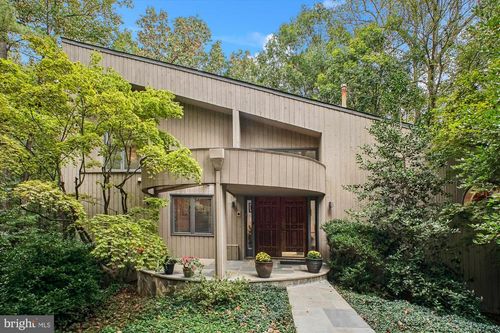 11590 Greenwich Point Rd, RESTON, VA, 20194-1200 | Card Image