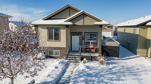 22 Mackenzie Ranch Way, Lacombe, AB, T4L0A7 | Card Image