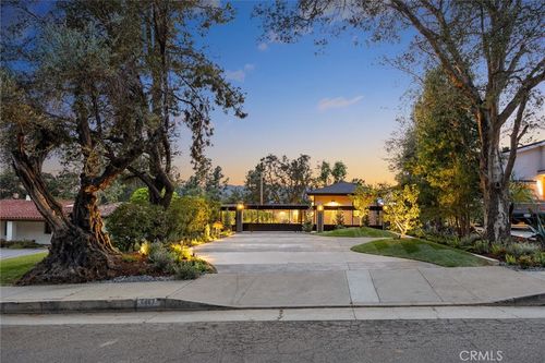 4607 Alta Canyada Rd, La Canada Flintridge, CA, 91011-2033 | Card Image