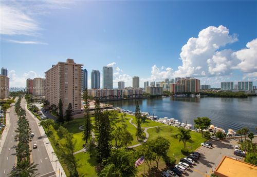 apt-1410-290 174th St, Sunny Isles Beach, FL, 33160-3252 | Card Image