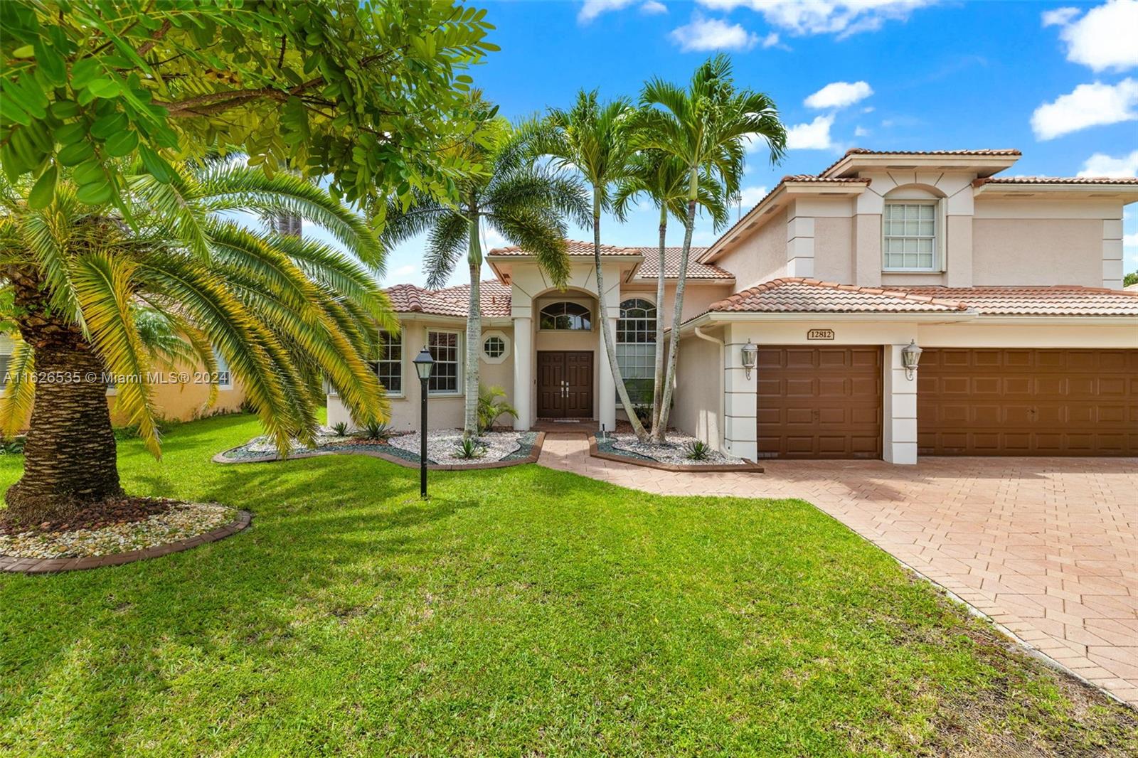 20th St, Pembroke Pines, FL 33028