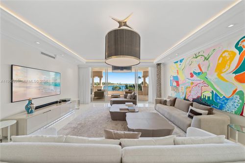7124-7124 Fisher Island Dr, Miami Beach, FL, 33109-0900 | Card Image
