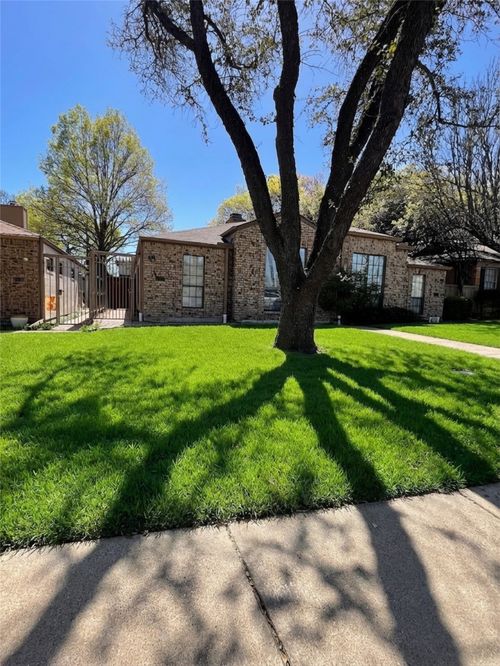 6228 Winton St, Dallas, TX, 75214-2638 | Card Image