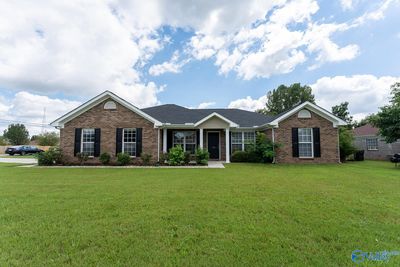 192 Round Top Drive, House other with 4 bedrooms, 2 bathrooms and null parking in Harvest AL | Image 1