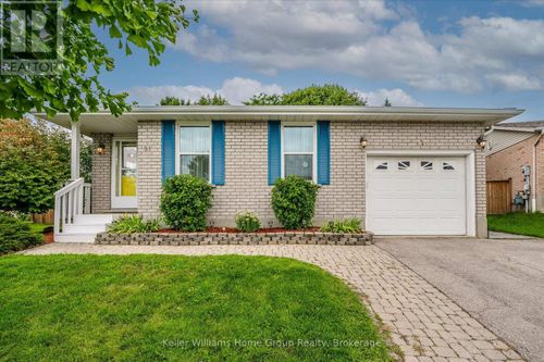 51 Dunhill Cres, Guelph, ON, N1H7Z8 | Card Image