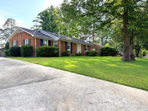 2106 Southview Dr, Greenville, NC, 27858-5118 | Card Image