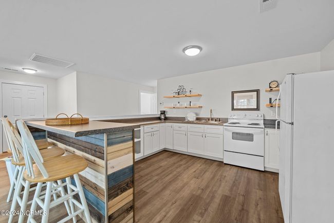 Prepare delicious meals in your sanctuary with this functional kitchen | Image 10