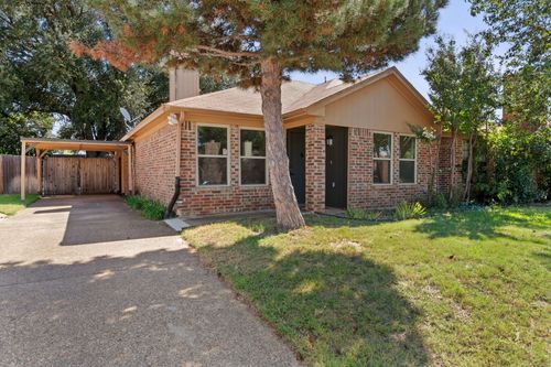 2806 London Ct, Euless, TX, 76039-7800 | Card Image