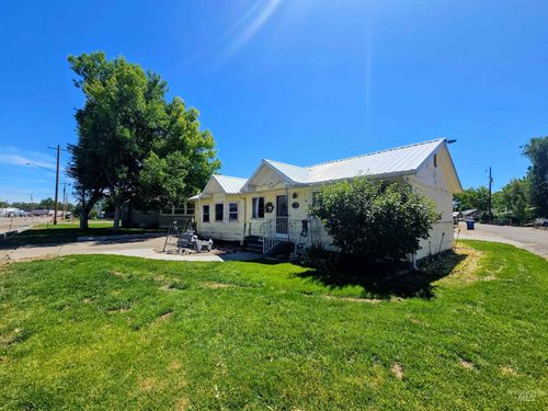 309 Sw Avenue, New Plymouth, ID, 83655-3027 | Card Image