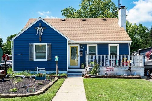 439 Lawnview Ave, Springfield, OH, 45505-2815 | Card Image