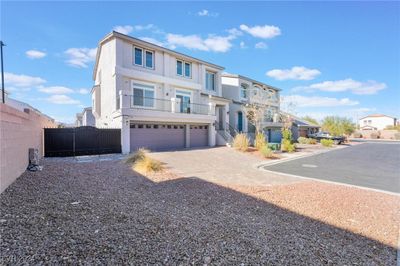 10319 Santero Bay Court, House other with 5 bedrooms, 3 bathrooms and null parking in Las Vegas NV | Image 3