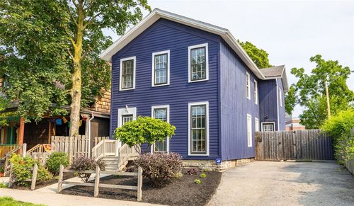 95 Alexander St, Rochester, NY, 14620-1142 | Card Image