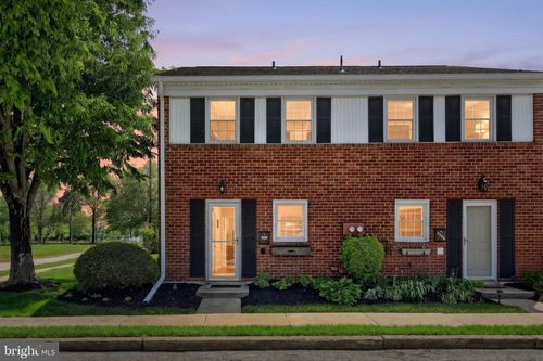 1600 Devers Rd, YORK, PA, 17404-1951 | Card Image