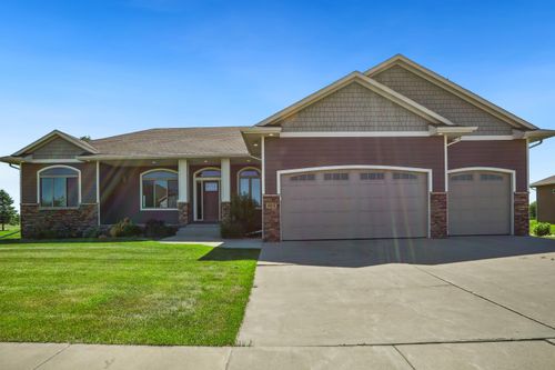 504 W Palmer Cir, ABERDEEN, SD, 57401-0216 | Card Image