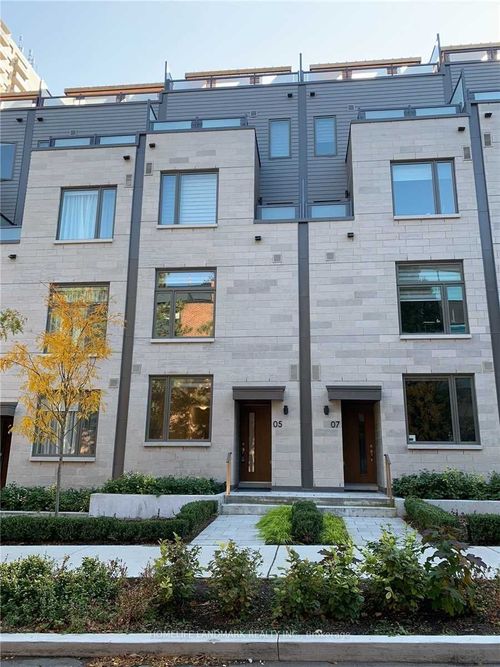 th-5-165 Pears Ave, Toronto, ON, M5R0C1 | Card Image