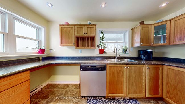 53768 Vienna Line, Home with 5 bedrooms, 2 bathrooms and 10 parking in Port Burwell ON | Image 13