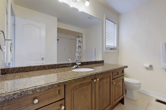 10 Gosling St, House other with 4 bedrooms, 5 bathrooms and 7 parking in Brampton ON | Image 32