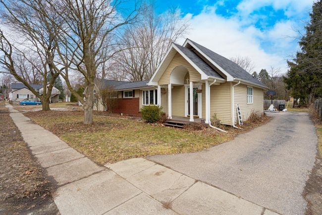 4-web-or-mls-Exteriors (4 of 12) | Image 4