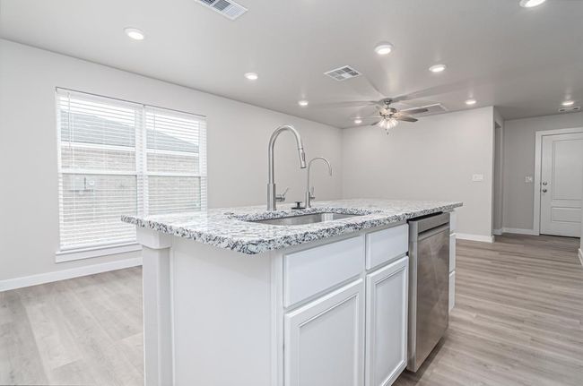 2912 Pitchfork Rd, House other with 3 bedrooms, 2 bathrooms and 1 parking in Midland TX | Image 6