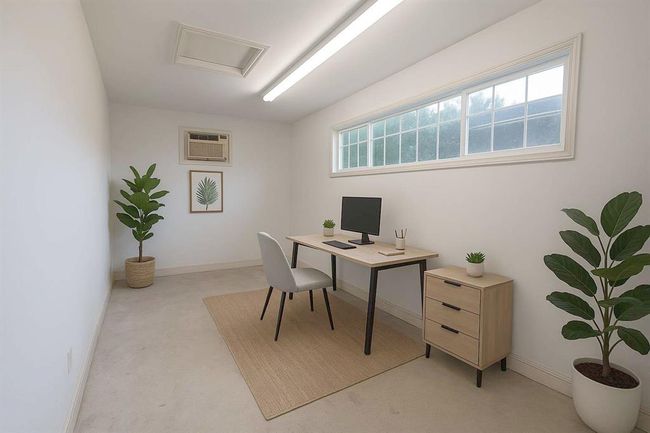Home office/flex room behind carport | Image 18