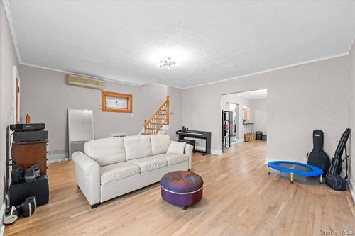 128 Kimball Ter, Yonkers, NY, 10704-3039 | Card Image