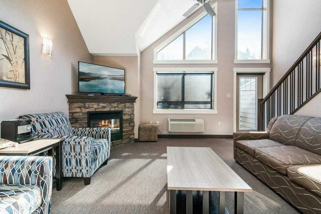 604-ANDAMP-605 - 401 4 St, Home with 2 bedrooms, 3 bathrooms and 2 parking in Elkwater AB | Image 7