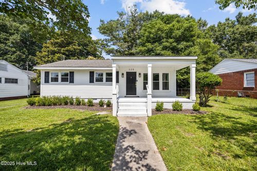 328 Clairmont Cir, Greenville, NC, 27834-3705 | Card Image