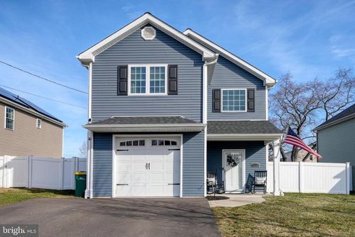 813 Fifth Ave, CROYDON, PA, 19021-7401 | Card Image