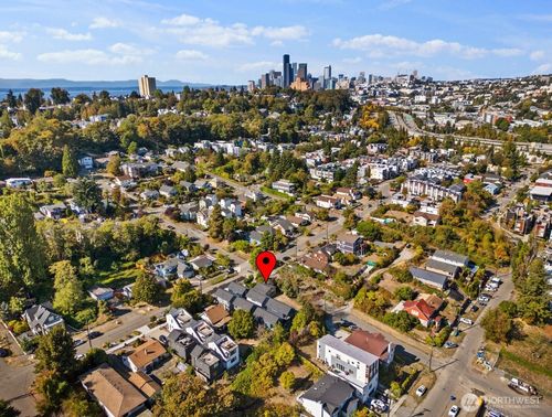 1901 S Plum St, Seattle, WA, 98144-4437 | Card Image