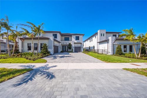 19581 Ne 14th Avenue, Miami, FL, 33179 | Card Image