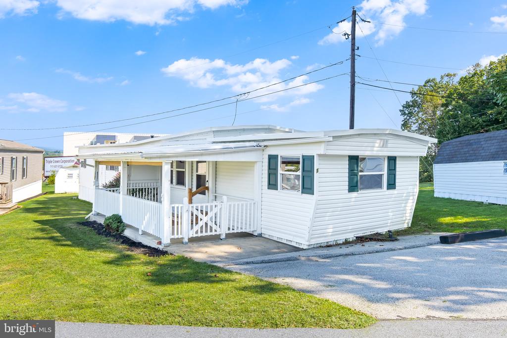 Vista Ln, Manheim, PA 17545