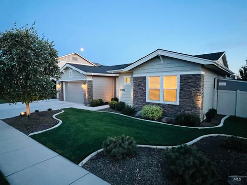 5271 W Saguaro Dr, Eagle, ID, 83616-6254 | Card Image