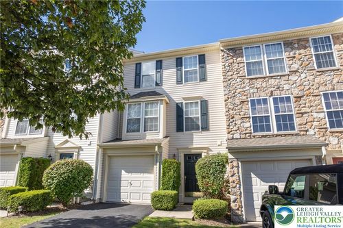 4542 Jasmine Dr, Center Valley, PA, 18034-8506 | Card Image