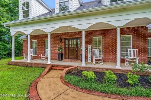 7499 W Ridge Lane, Olive Branch, MS, 38654 | Card Image