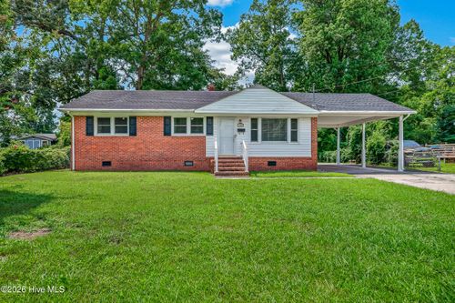 118 Puller Dr, Jacksonville, NC, 28540-6229 | Card Image