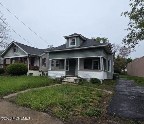 1115 9th Ave, Neptune, NJ, 07753-5118 | Card Image