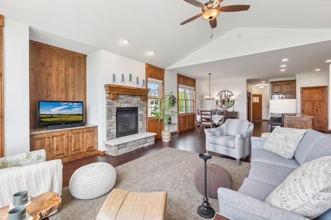 7466 Fairway Ln, Townhouse with 3 bedrooms, 2 bathrooms and null parking in Breezy Point MN | Image 14