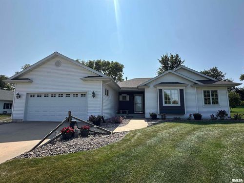 205 Pheasant Ridge Dr, Albany, IL, 61230-9662 | Card Image