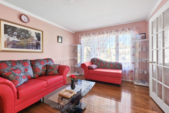 6104 Vineyard Dr, House other with 4 bedrooms, 3 bathrooms and 3 parking in Orléans ON | Image 8