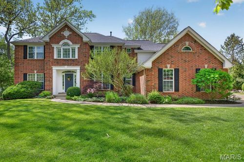 10 Arbor Rd, Olivette, MO, 63132-4203 | Card Image