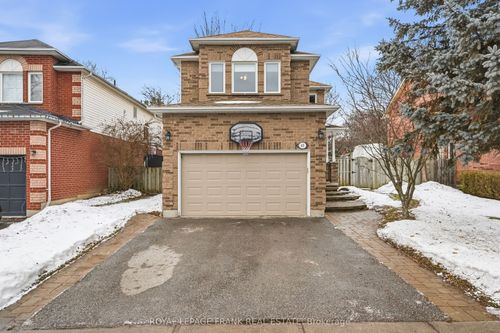 63 Farncomb Cres, Bowmanville, ON, L1C4L8 | Card Image