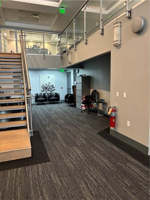 941 Penn Ave, Pittsburgh, PA, 15222-3842 | Card Image