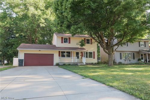 335 Tolbert St, Wadsworth, OH, 44281-1236 | Card Image