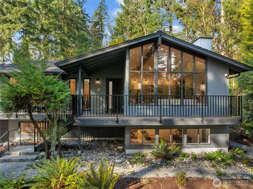 6423 E Mercer Way, Mercer Island, WA, 98040-5130 | Card Image