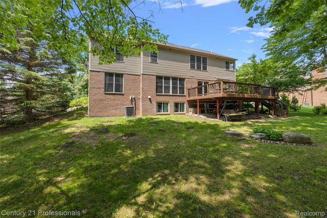 Backyard perfect for entertaining | Image 4