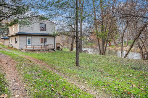 130 Benton St, Bellevue, MI, 49021-1002 | Card Image