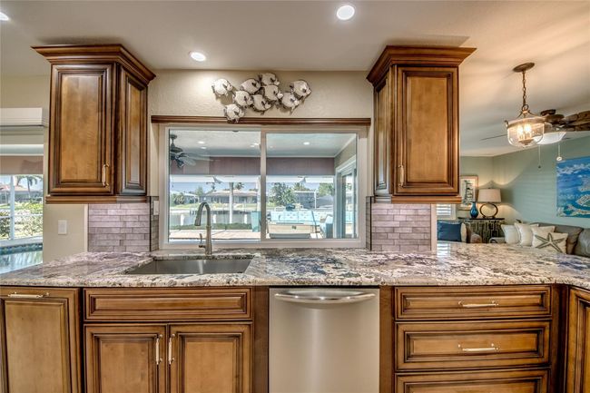 925 Don Juan Ct, House other with 3 bedrooms, 2 bathrooms and null parking in PUNTA GORDA FL | Image 16