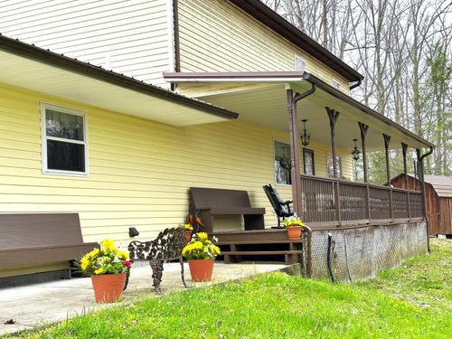 645 Fincastle Rd, Rogers, KY, 41365-8347 | Card Image